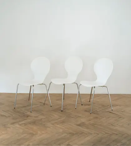 10 chairs